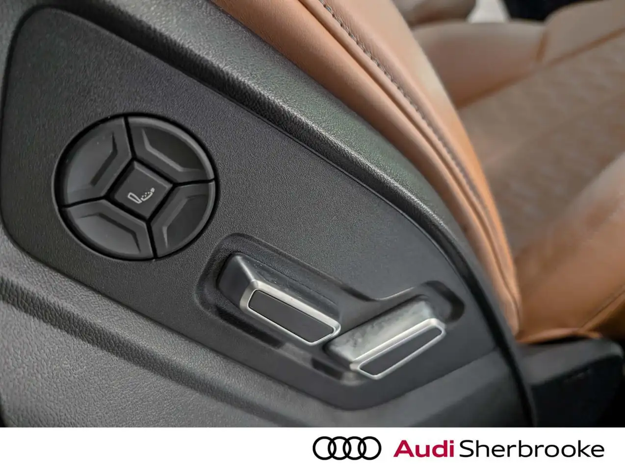 Audi RS Q8 снимка Audi RS Q8