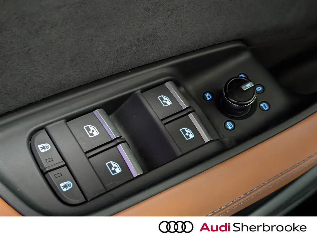 Audi RS Q8 снимка Audi RS Q8