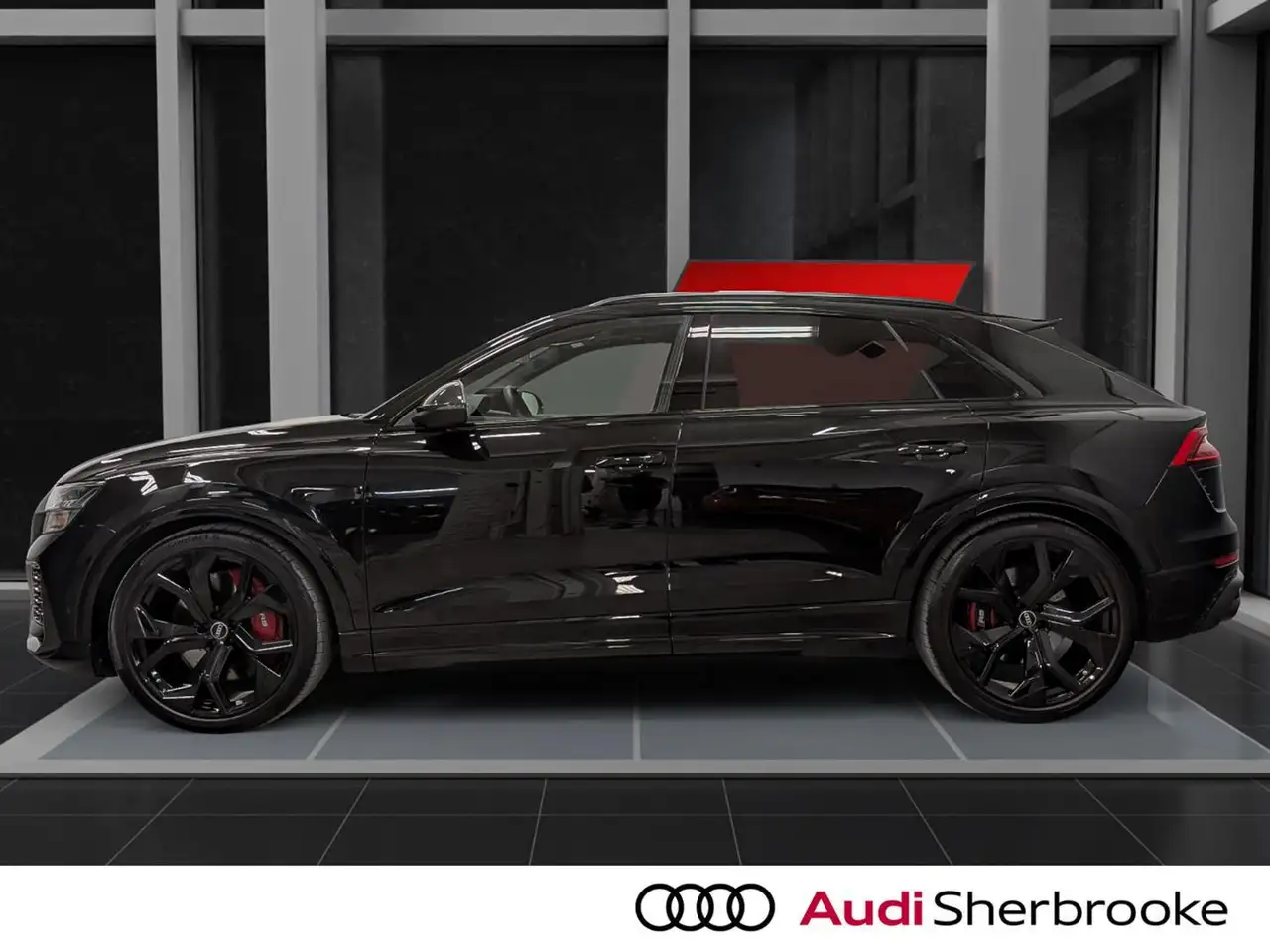 Audi RS Q8 снимка Audi RS Q8