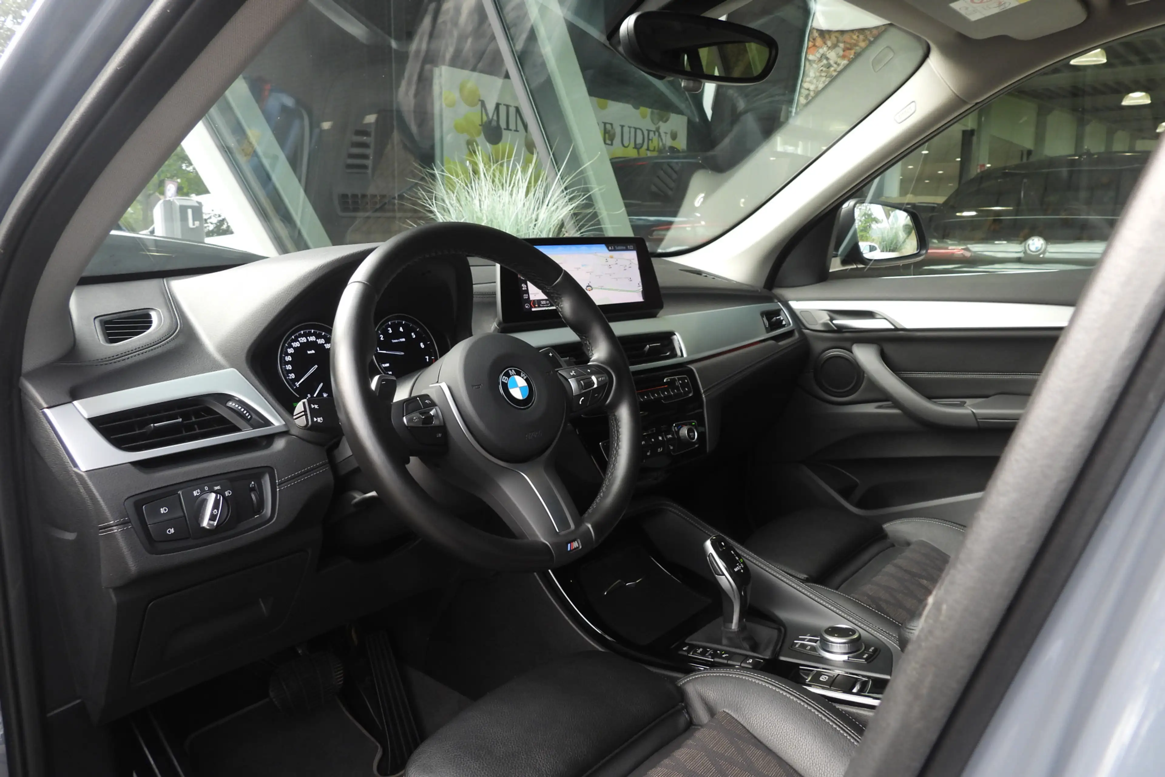 BMW X1 xDrive20i xLine Automaat / Trekhaak / Sportstoelen — photo 10