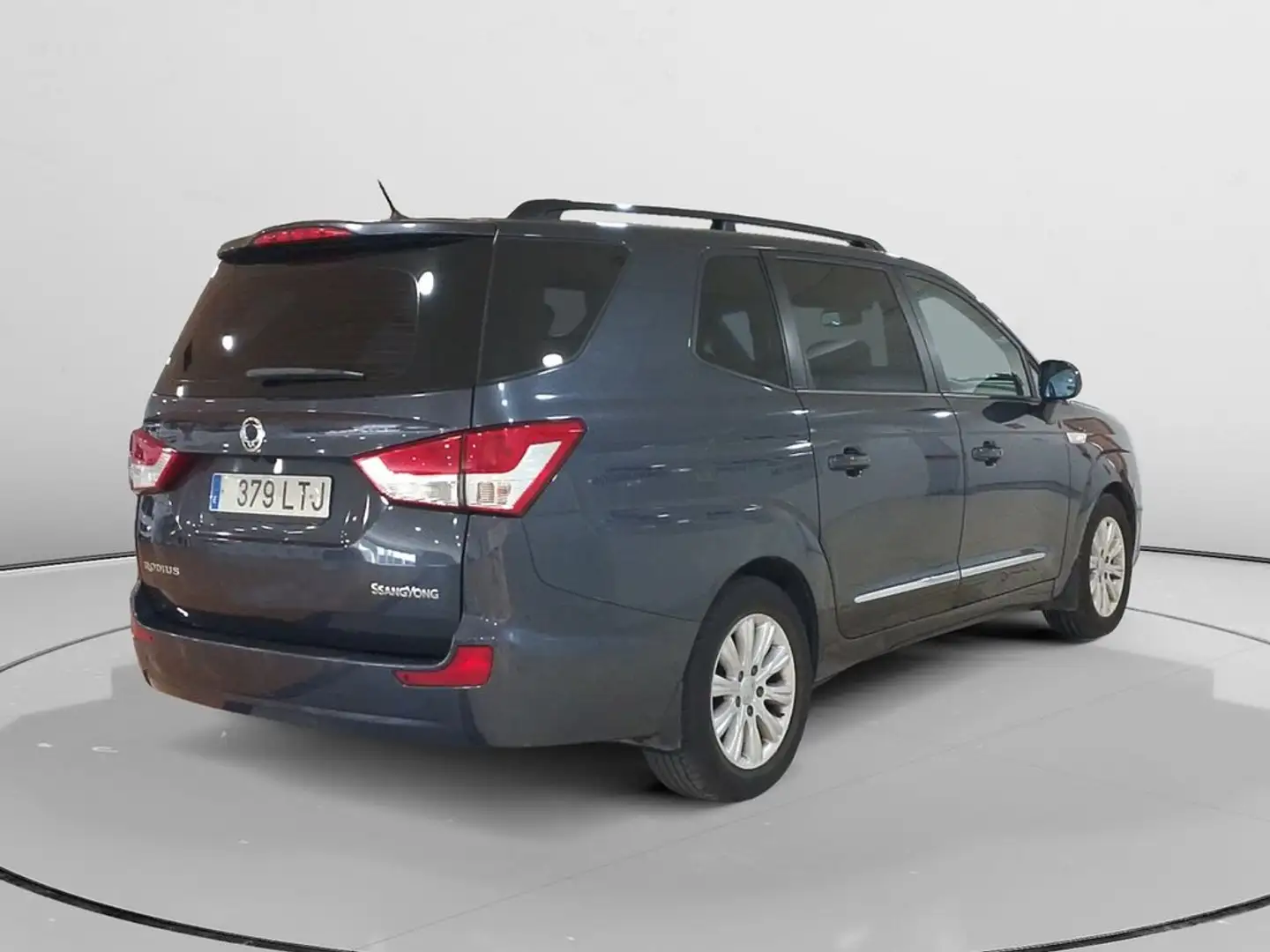 SsangYong Rodius Xdi Premium Gri - 2