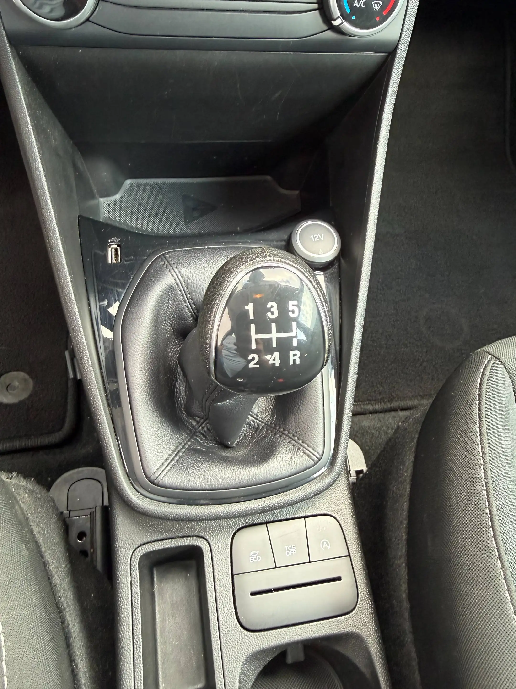 Ford Fiesta Fiesta 1.1i Trend (EU6.2) — photo 12