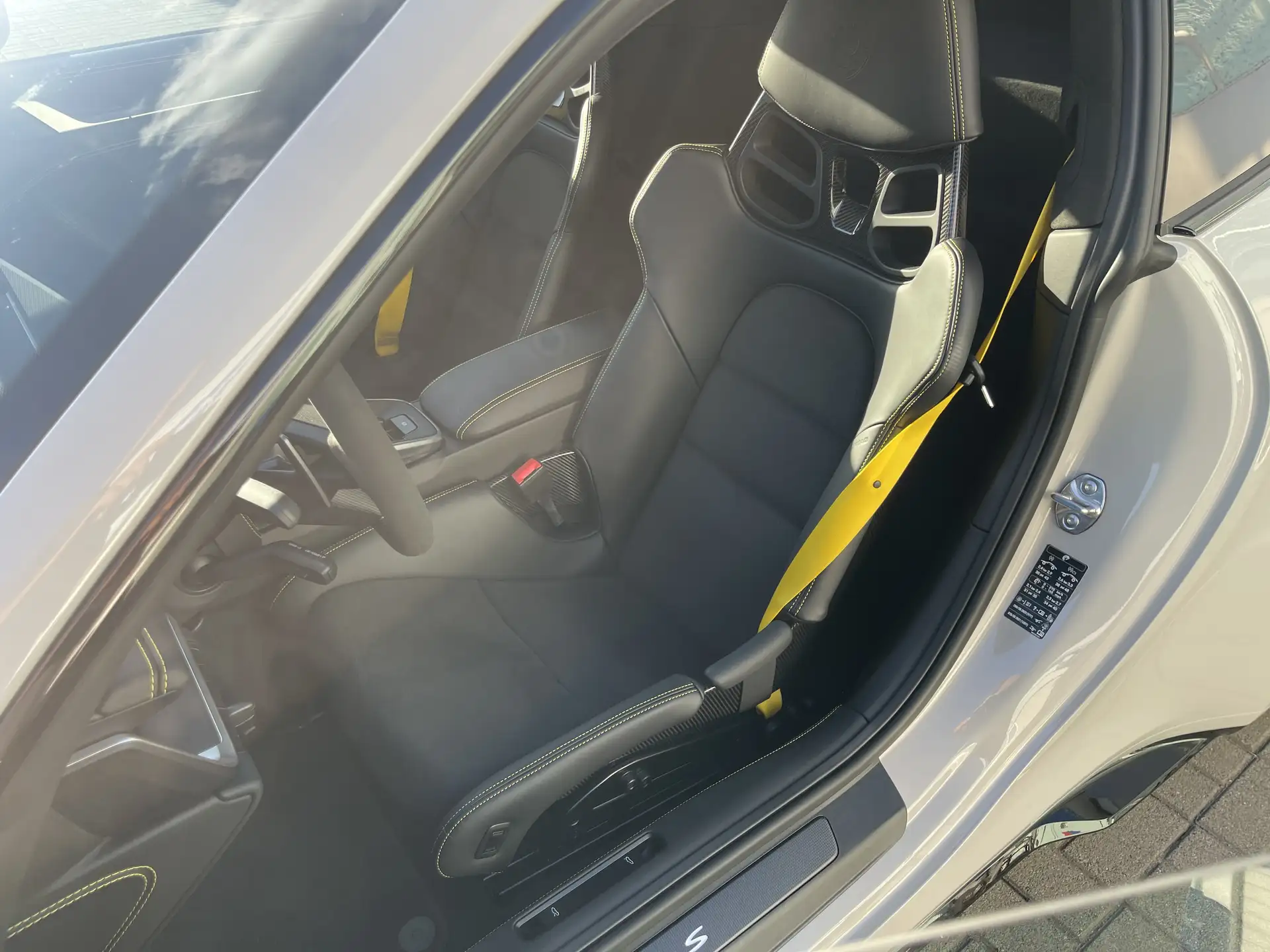 포르쉐 911 Turbo S Coupe 2022 화이트 사진 6
