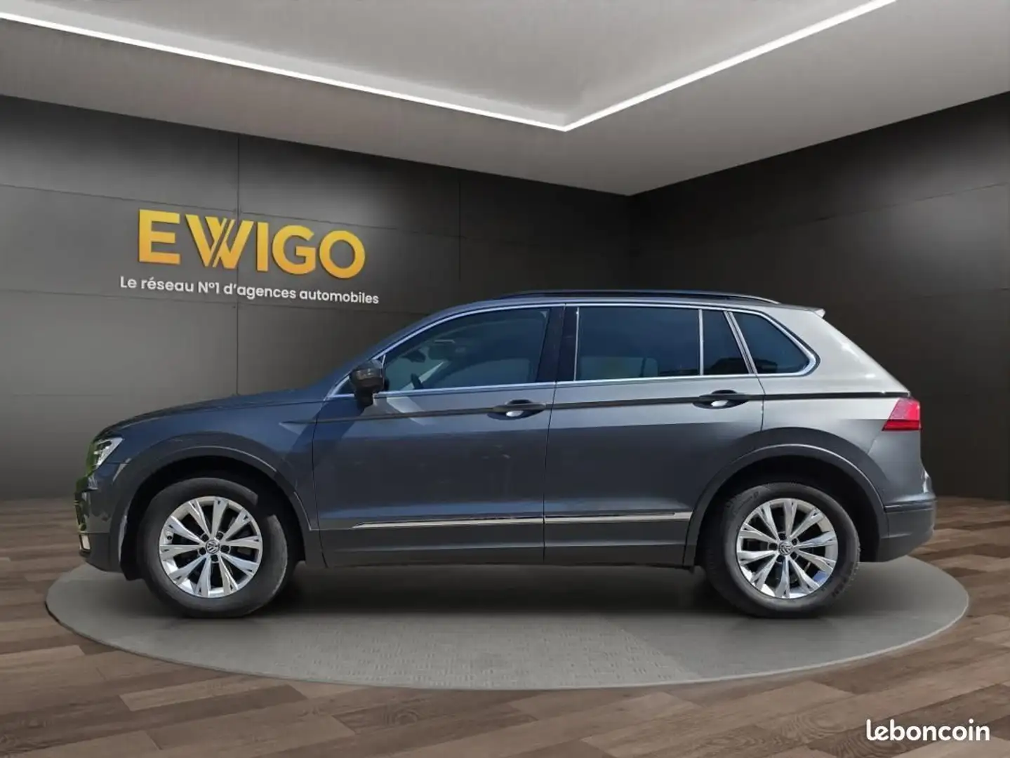 Volkswagen Tiguan 1.4 TSI 150 BLUEMOTION ACT CONFORT LINE DSG BVA Grau - 2
