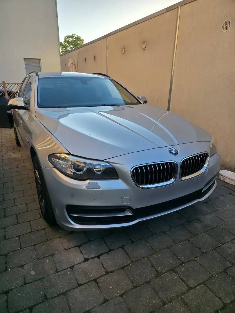 BMW 530 530d Touring xdrive auto E6 - 1