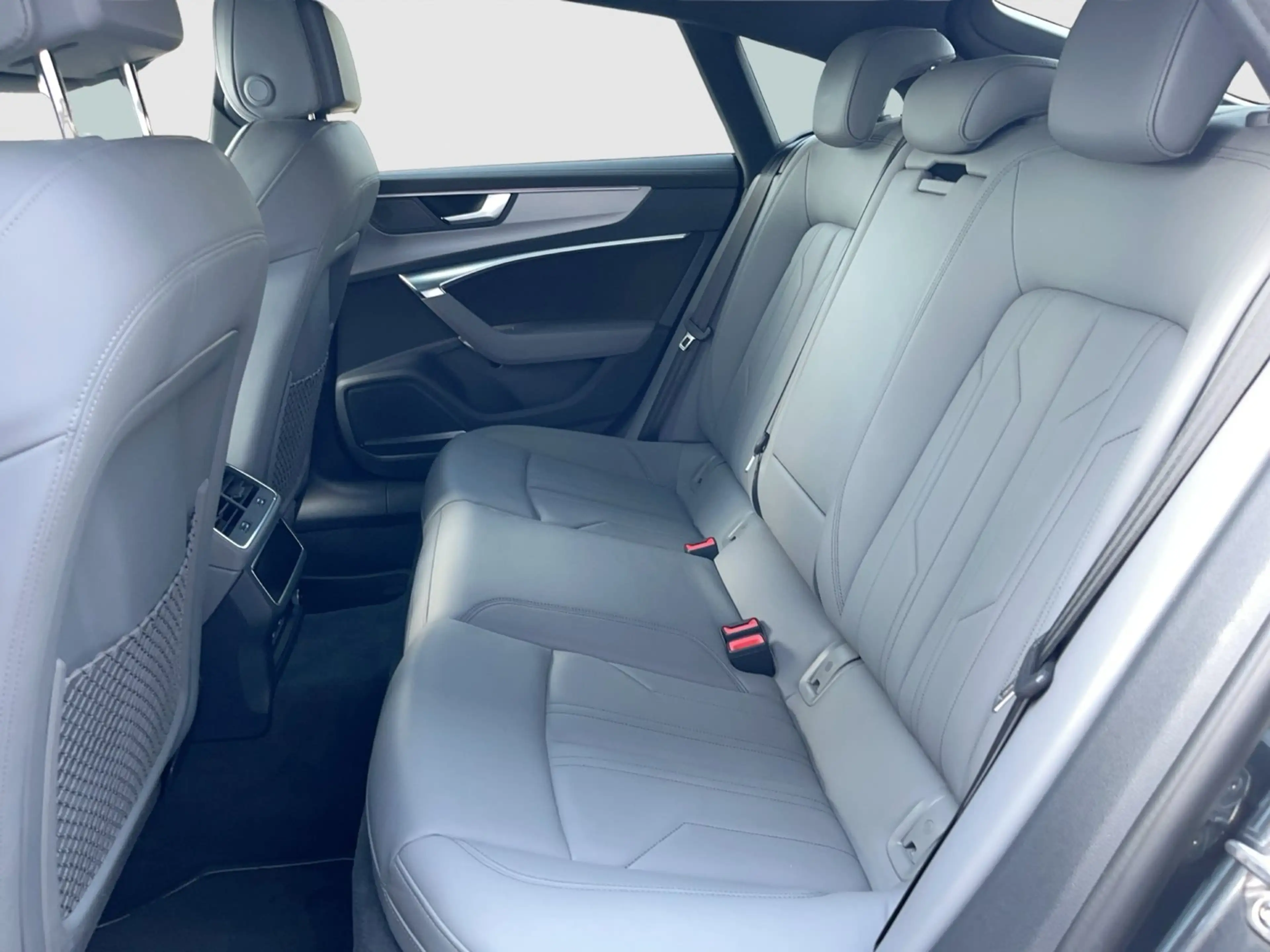Audi A7 55 TFSI quattro — photo 12