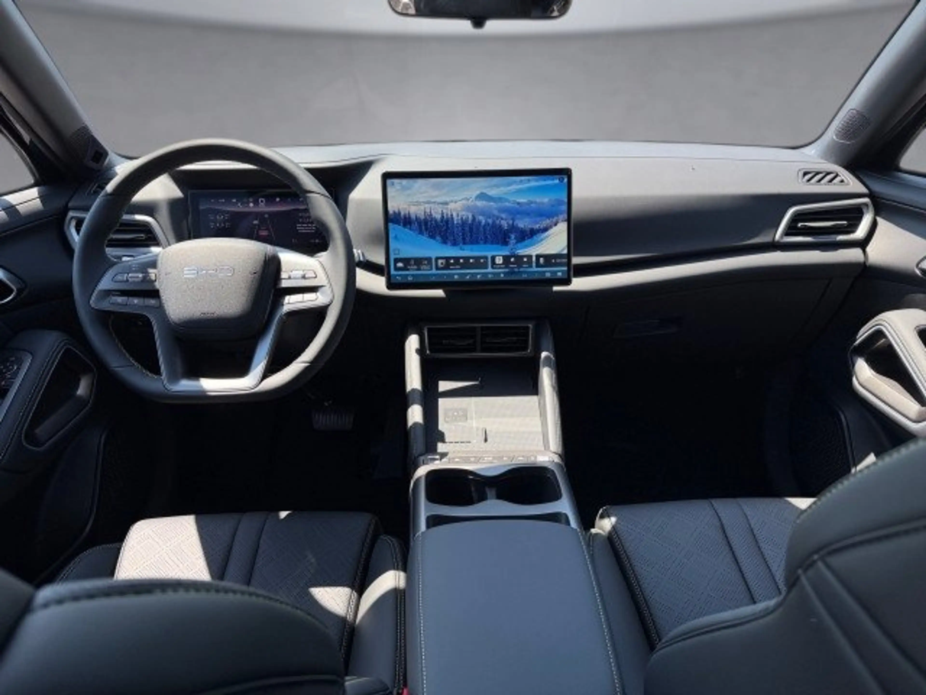 BYD Atto 2 DM-i Boost — photo 9