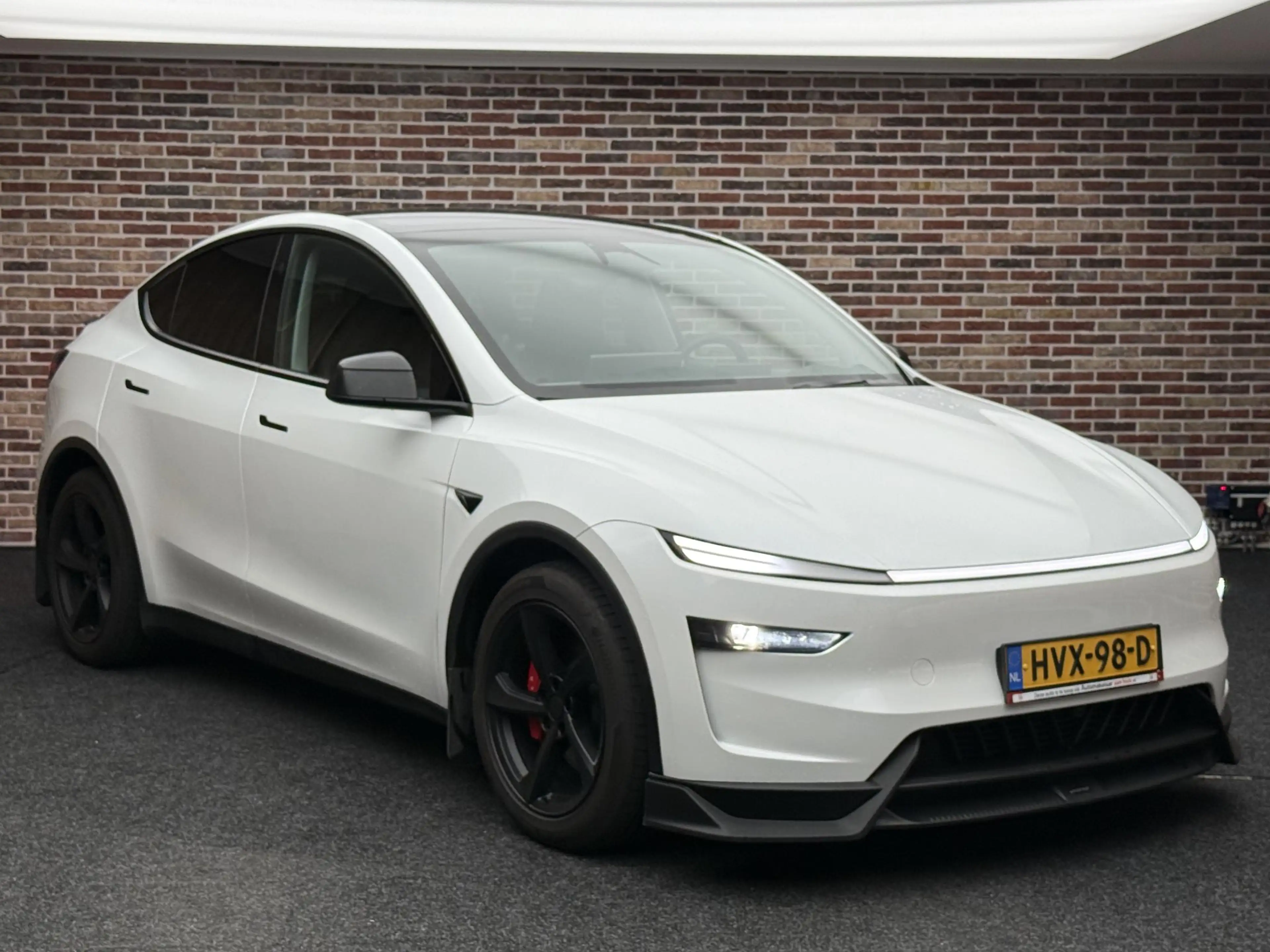 Tesla Model Y Premium Long Range AWD 75 kWh Facelift | Uniek — photo 34