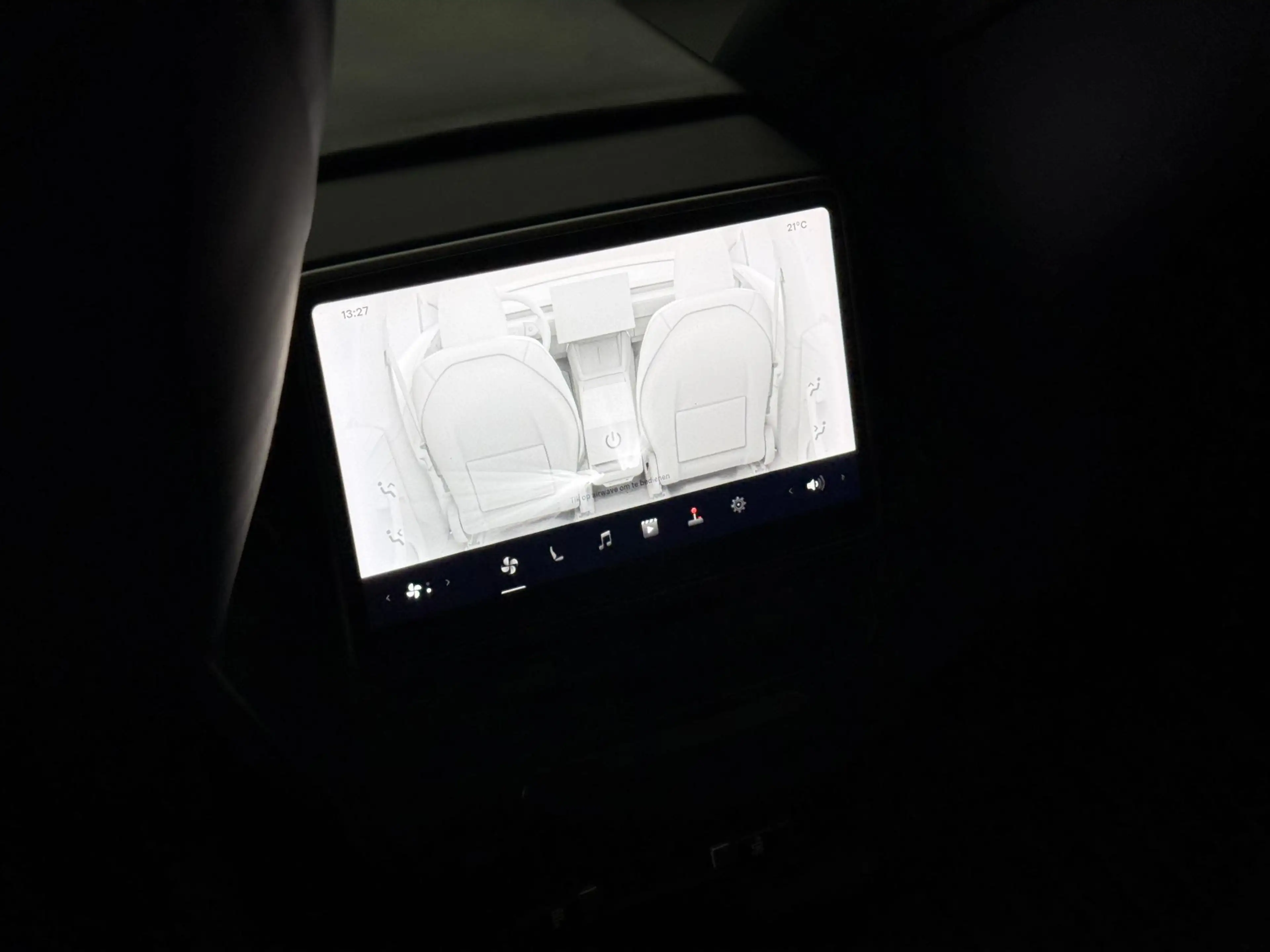 Tesla Model Y Premium Long Range AWD 75 kWh Facelift | Uniek — photo 25
