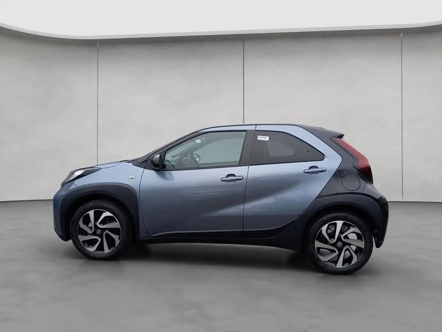 Toyota Aygo X X S-CVT Teamplayer, Rü-Kamera, Klima Серый - 2