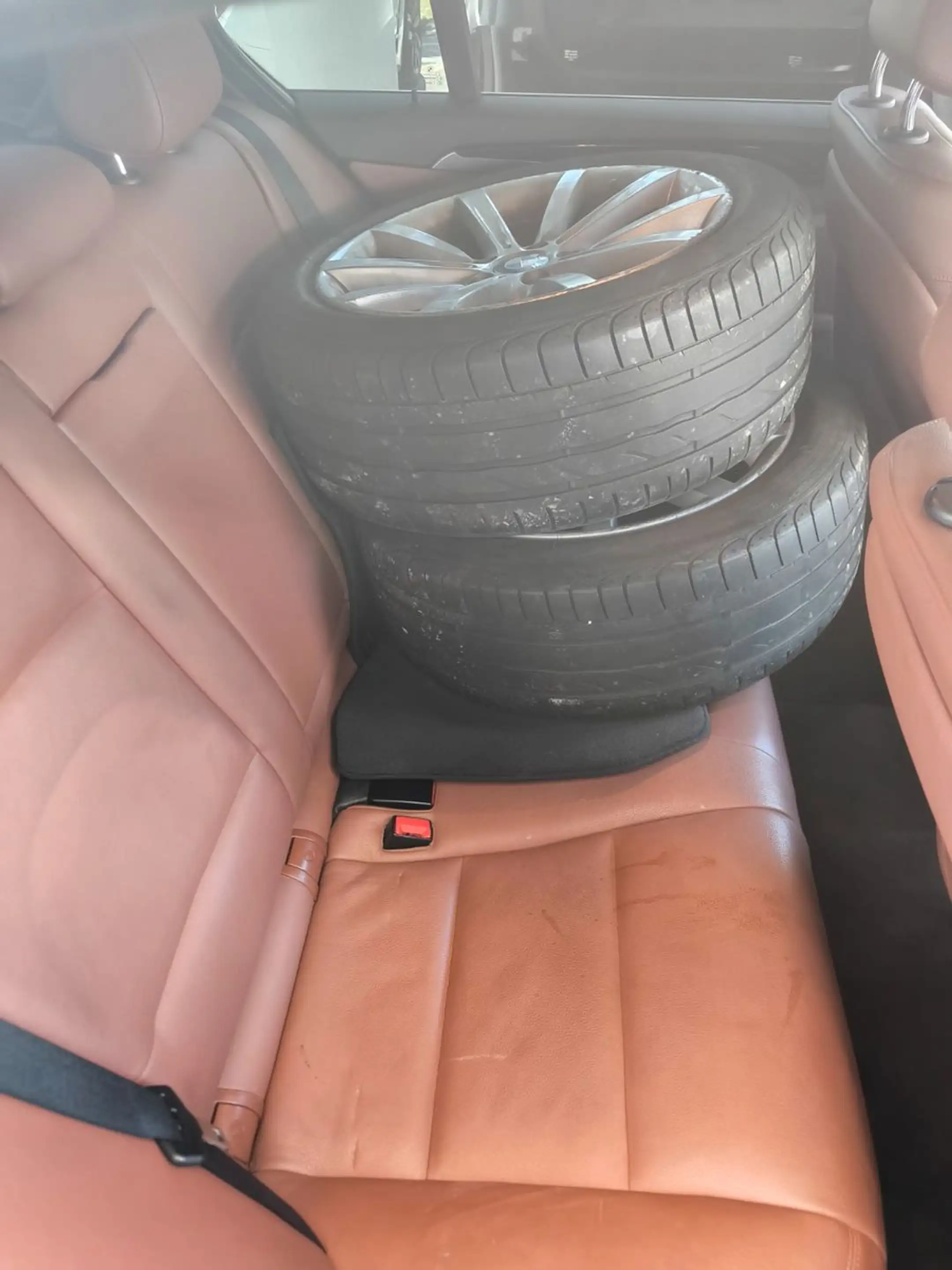 BMW 525 d xDrive — photo 8