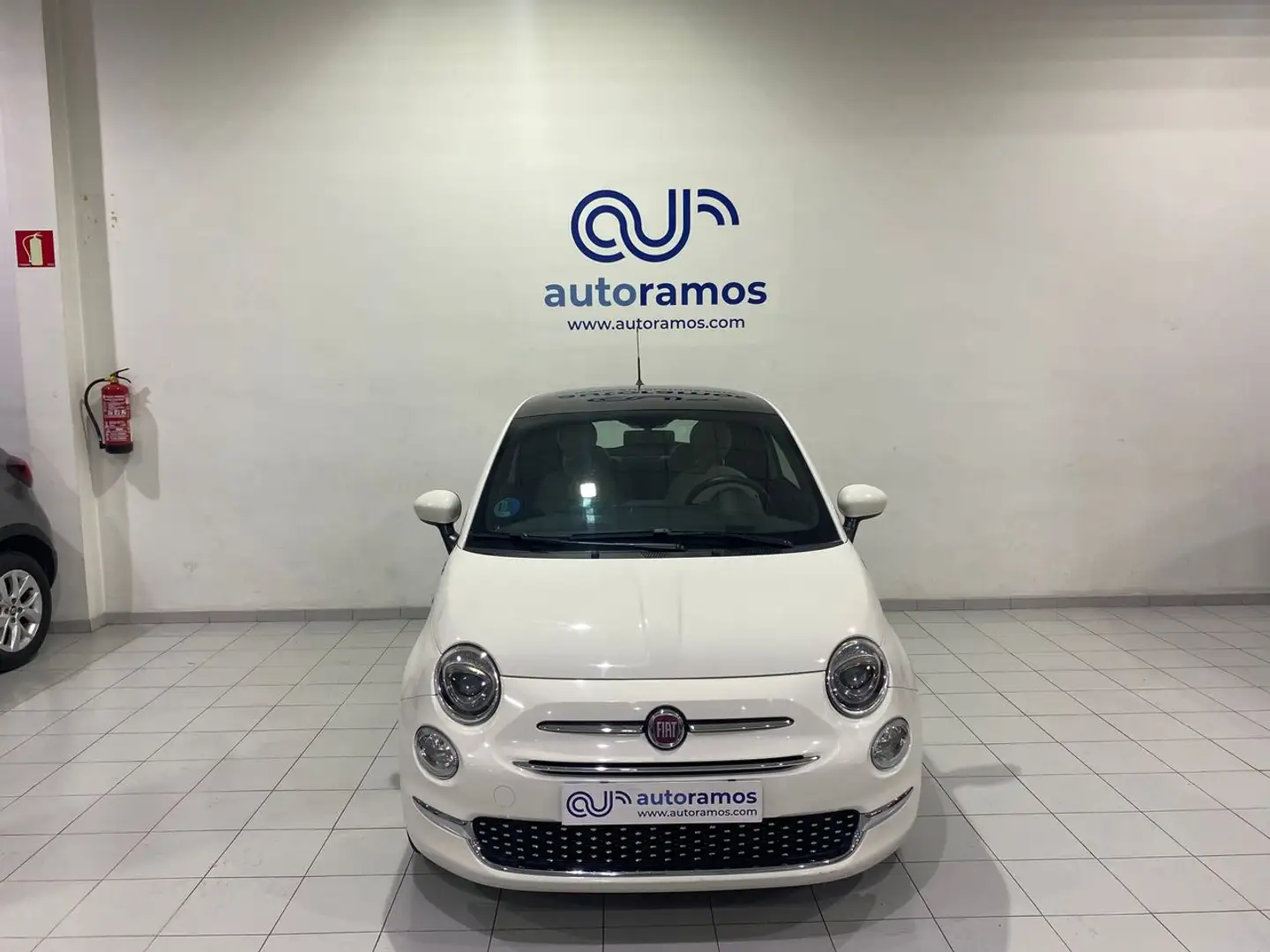 Fiat 500 1.0 Hybrid Dolcevita 52kW Wit - 2