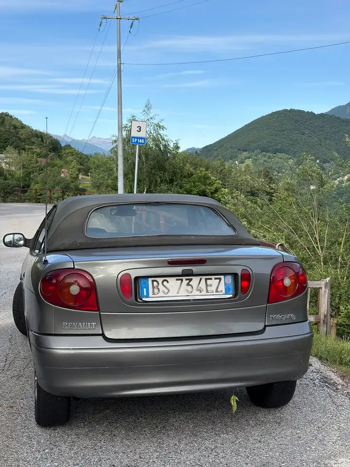 Renault Megane I Cabrio 1.6 16v Privilege, foto 3