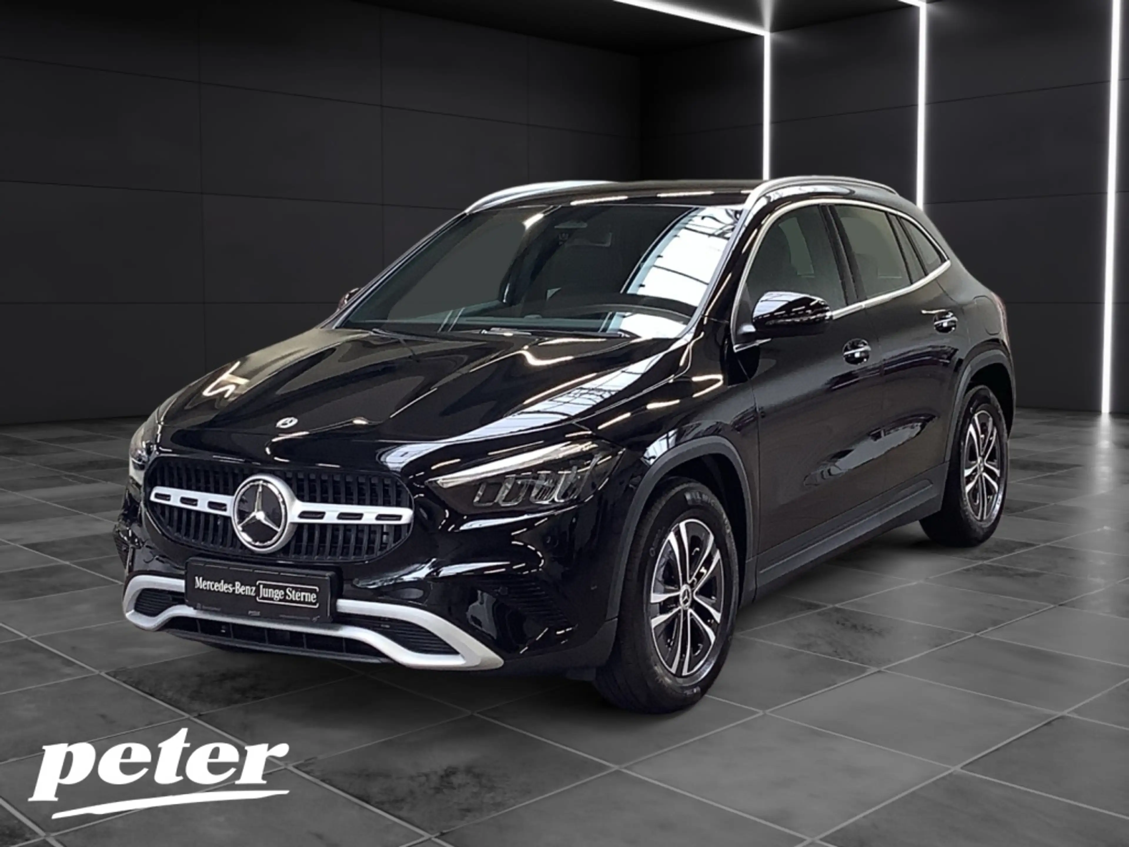 Mercedes-Benz GLA 180 d Advanced-Paket+17"LMR+KAMERA+MBUX+AHK