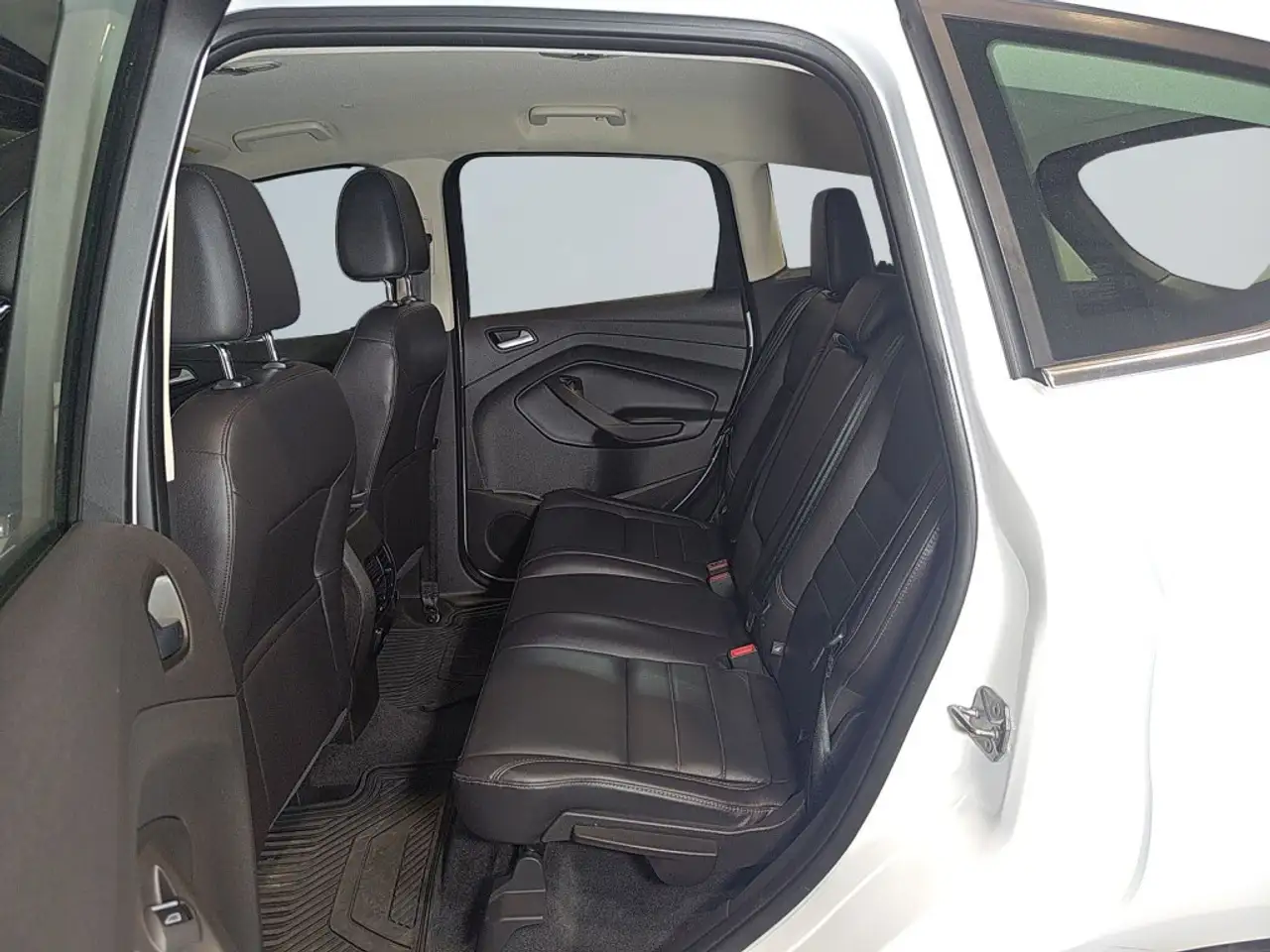 Ford C-Max Energi снимка Ford C-Max Energi