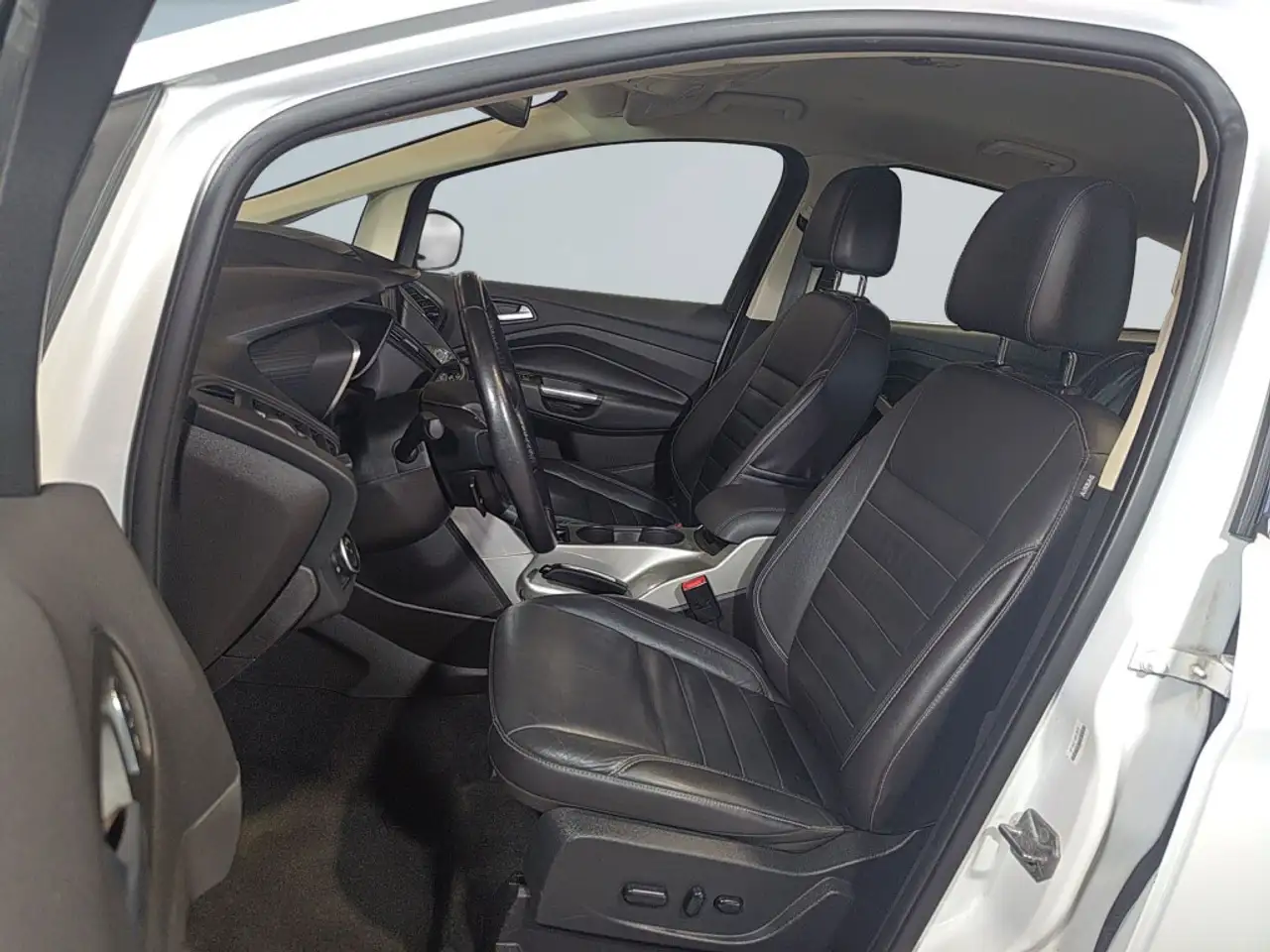 Ford C-Max Energi снимка Ford C-Max Energi