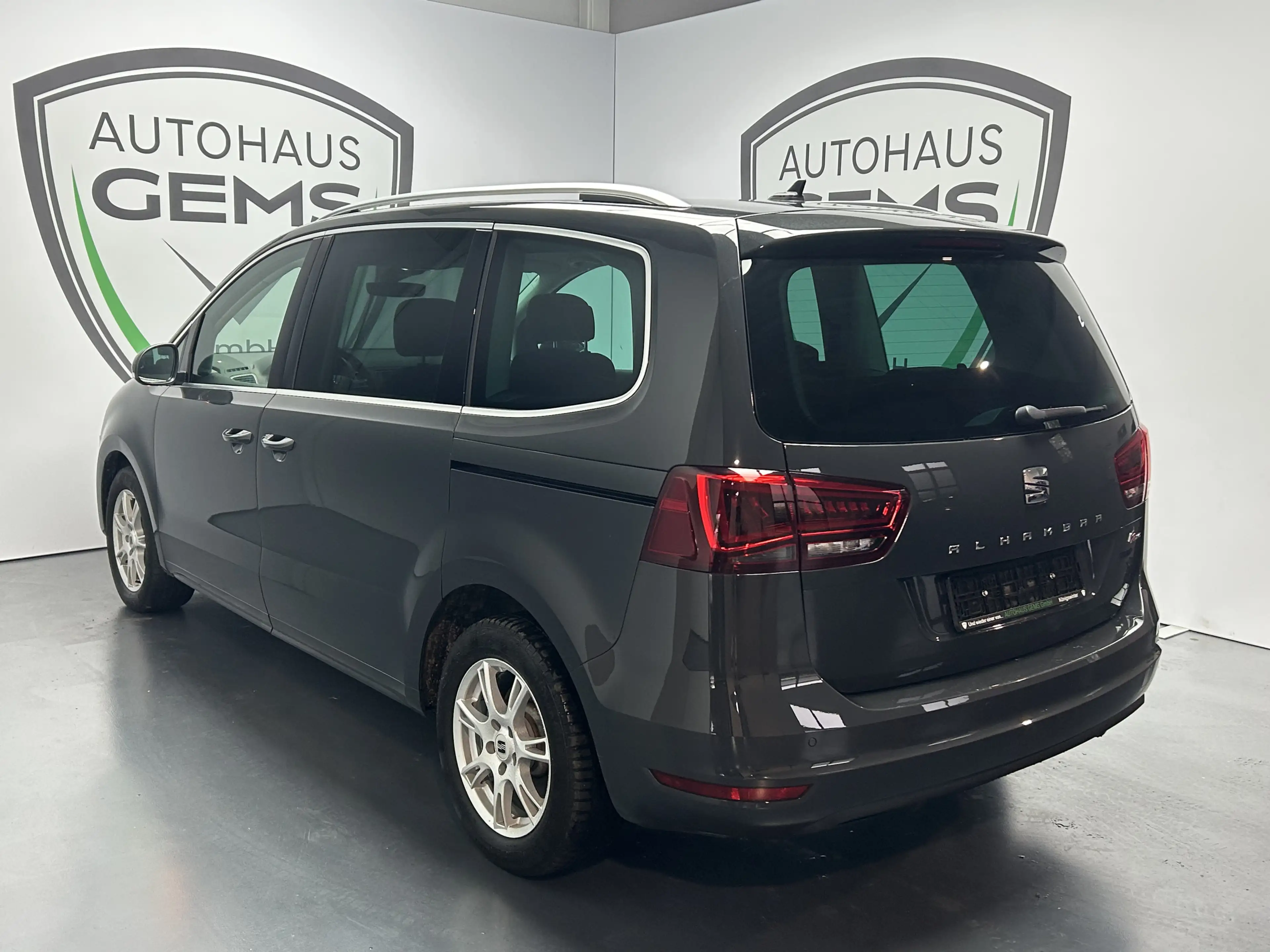 SEAT Alhambra FR-Line 7-Sitzer Bi-Xenon Alcantara SHZ — photo 4