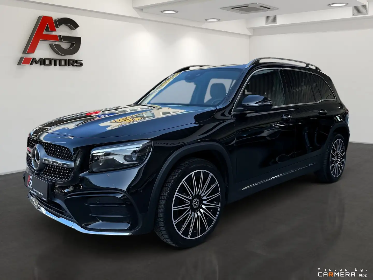 Mercedes-Benz GLB 200 4Matic AMG Line Premium Plus At./Pano/HUD/360/BUR Černá - 1