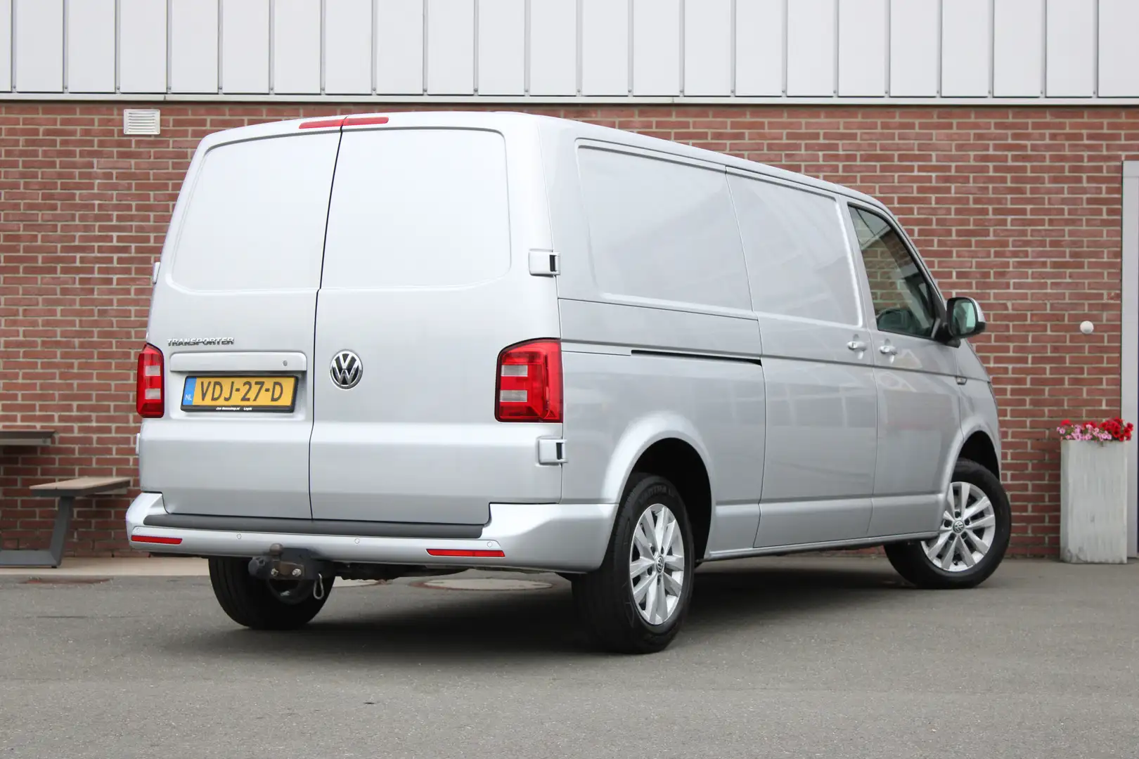 Volkswagen T6 Transporter 2.0 TDI 150PK L2H1 |PARKEERSENSOREN||CRUISE|SPORTV Gris - 2