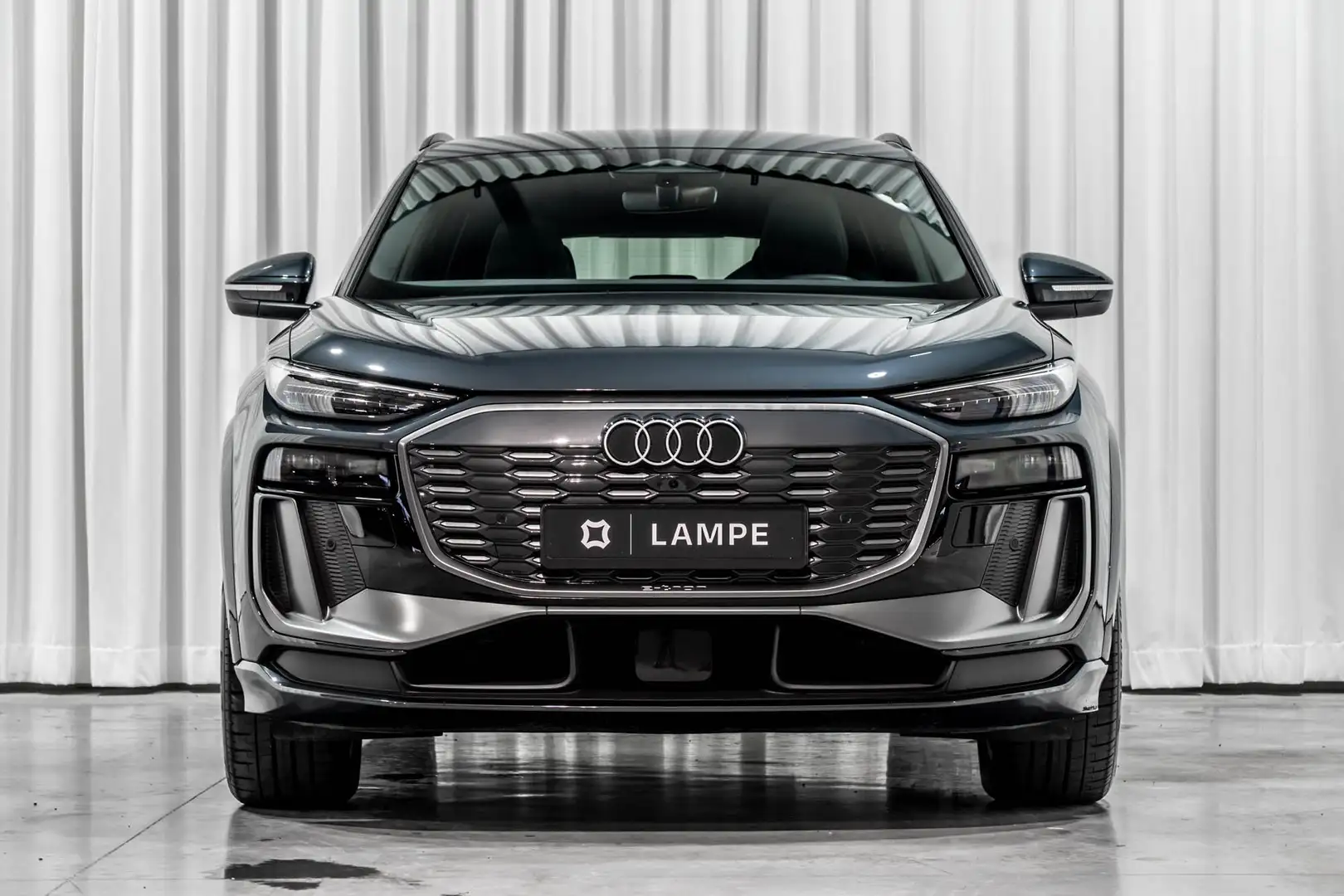 Audi Q6 e-tron e-tron Quattro Edition One Grey S Line Matrix Gris - 2