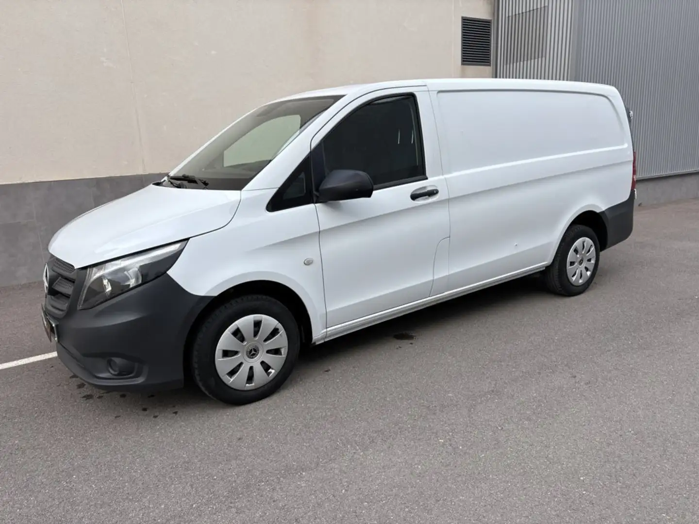 Mercedes-Benz Vito Furgón 110CDI tD Base Larga Blanco - 2