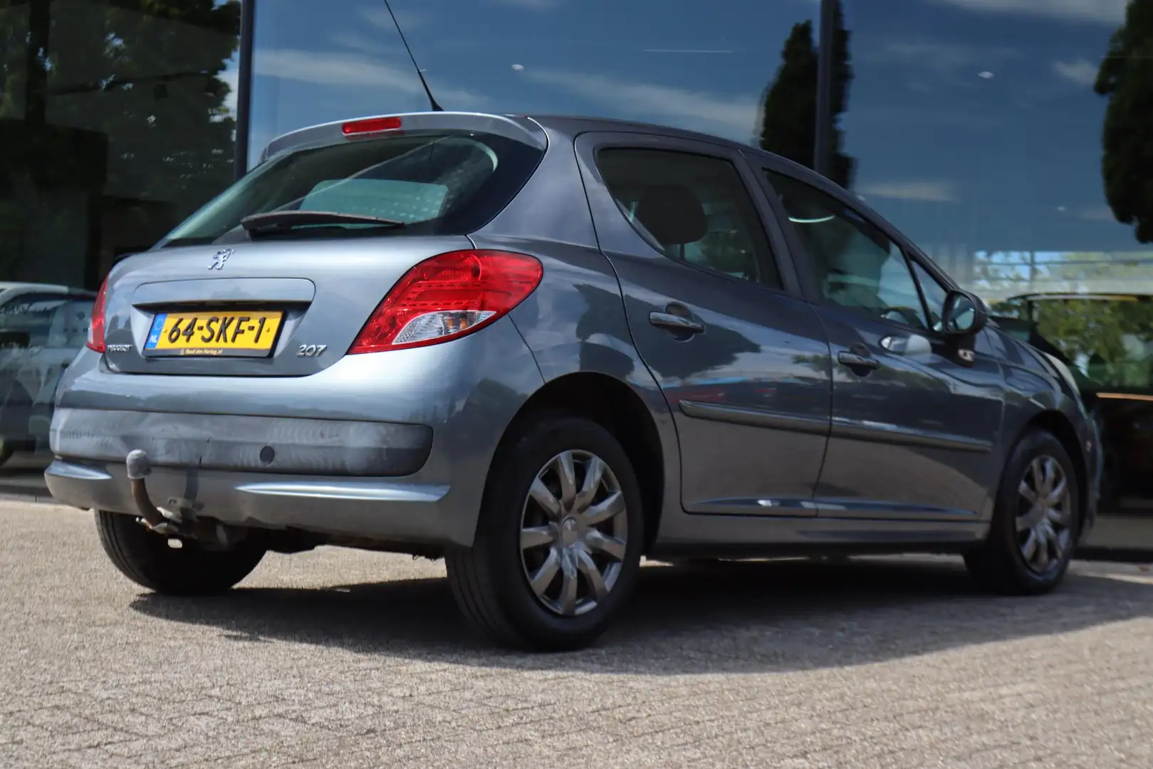Peugeot 207 1.4 VTi ACCES 5DRS. | AIRCO | TREKHAAK | CRUISE | Gris - 2