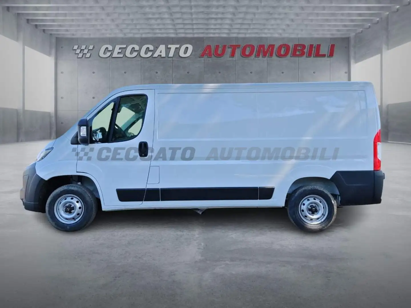 Citroen Jumper Jumper 33 L2H1 2.2 bluehdi 120cv S&S Bianco - 2