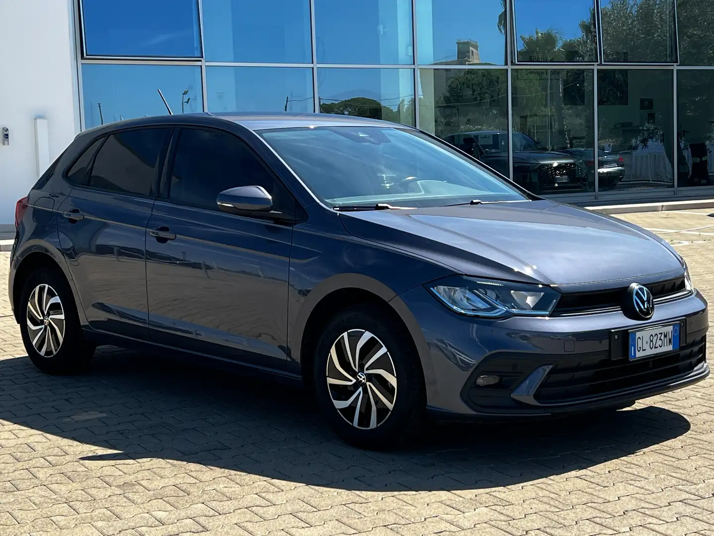 Volkswagen Polo Polo VI 2022 1.0 tsi Life 95cv dsg NOEPATENTATI Grigio - 2