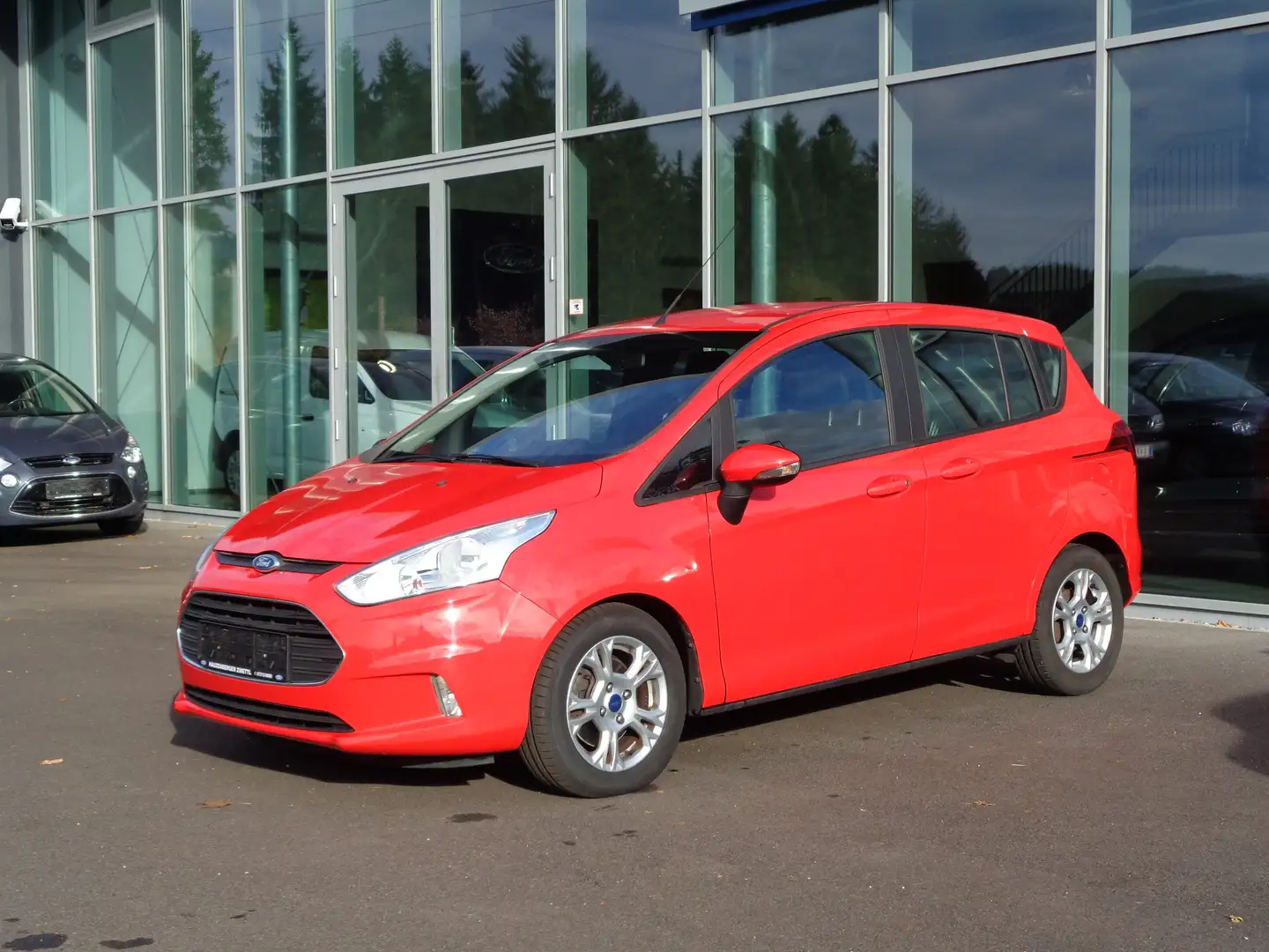 Ford B-Max Trend 1,5 TDCi 75PS wenig KM So+Wi Rouge - 2
