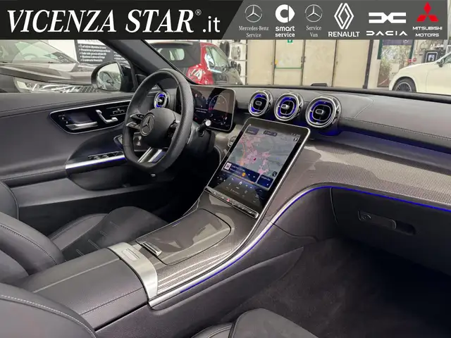 Mercedes-Benz C-Class view 9