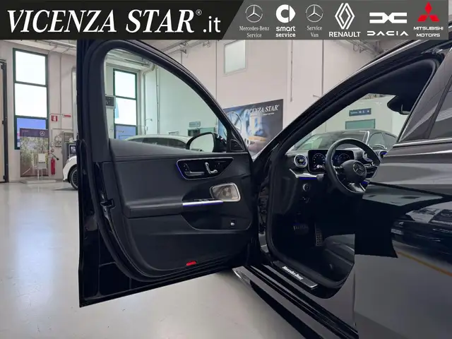 Mercedes-Benz C-Class view 12