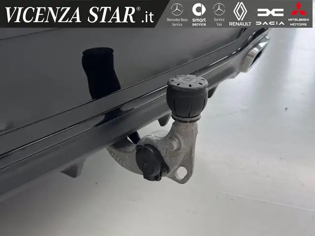 Mercedes-Benz C-Class view 14
