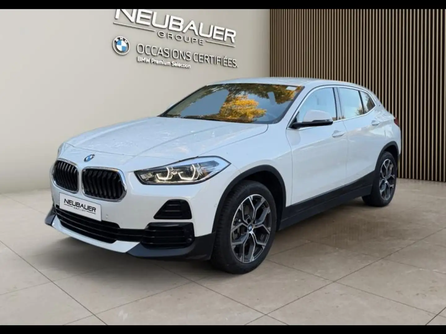 BMW X2 sDrive18iA 136ch Lounge DKG7 Blanc - 1