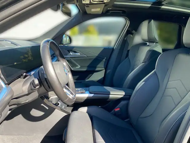 BMW Ix1 view 7