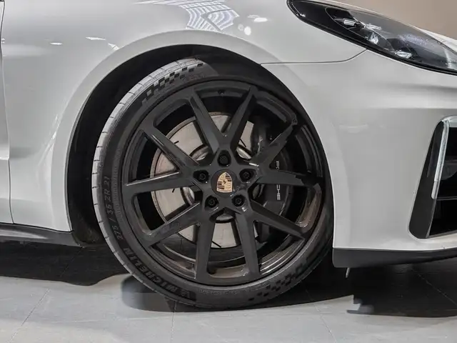 Porsche Panamera view 2