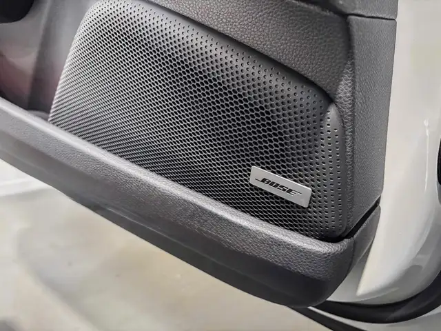 Porsche Panamera view 12