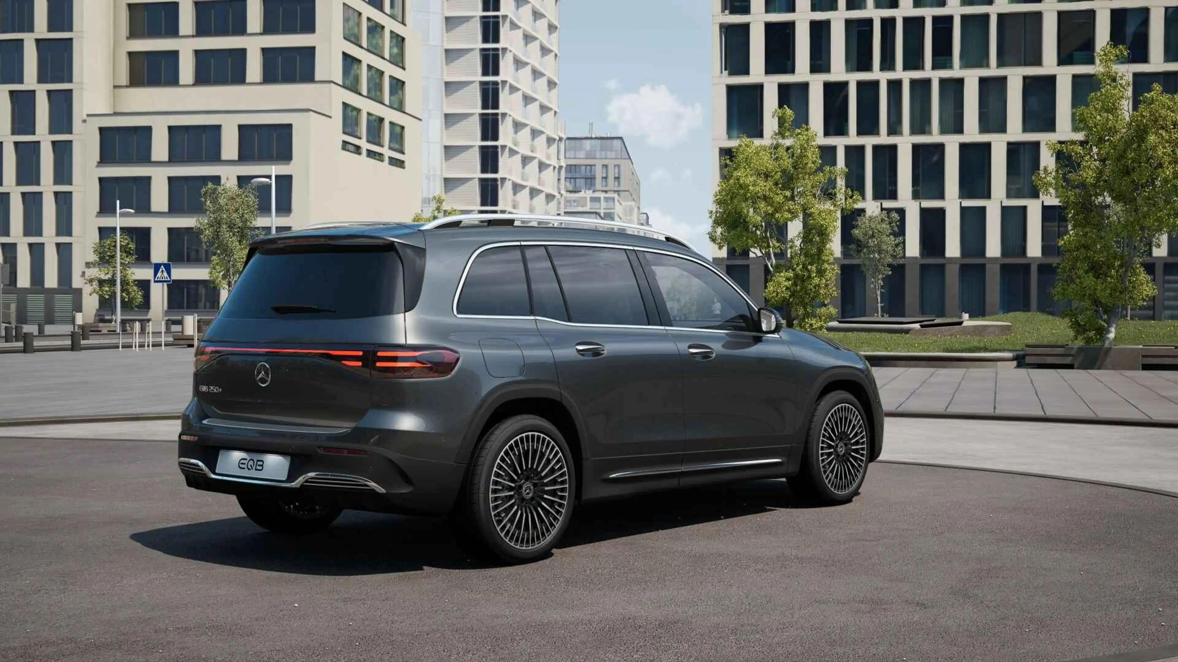 Mercedes-Benz EQB 250 250+ AMG Line LIMITED 71 kWh | AMG | Burmester | 3 — photo 2