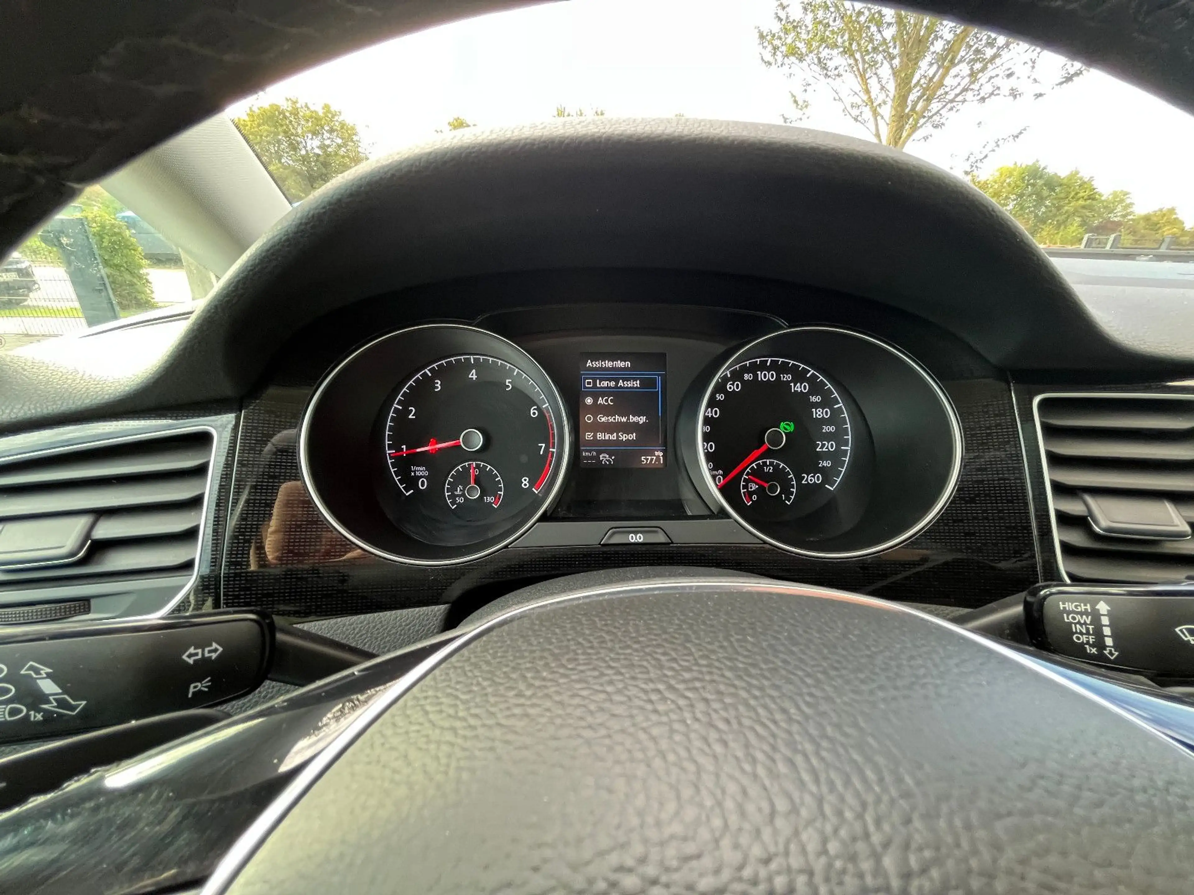 Volkswagen Golf Sportsvan Highline 1.5 TSI DSG PANO 1.Hand — photo 21