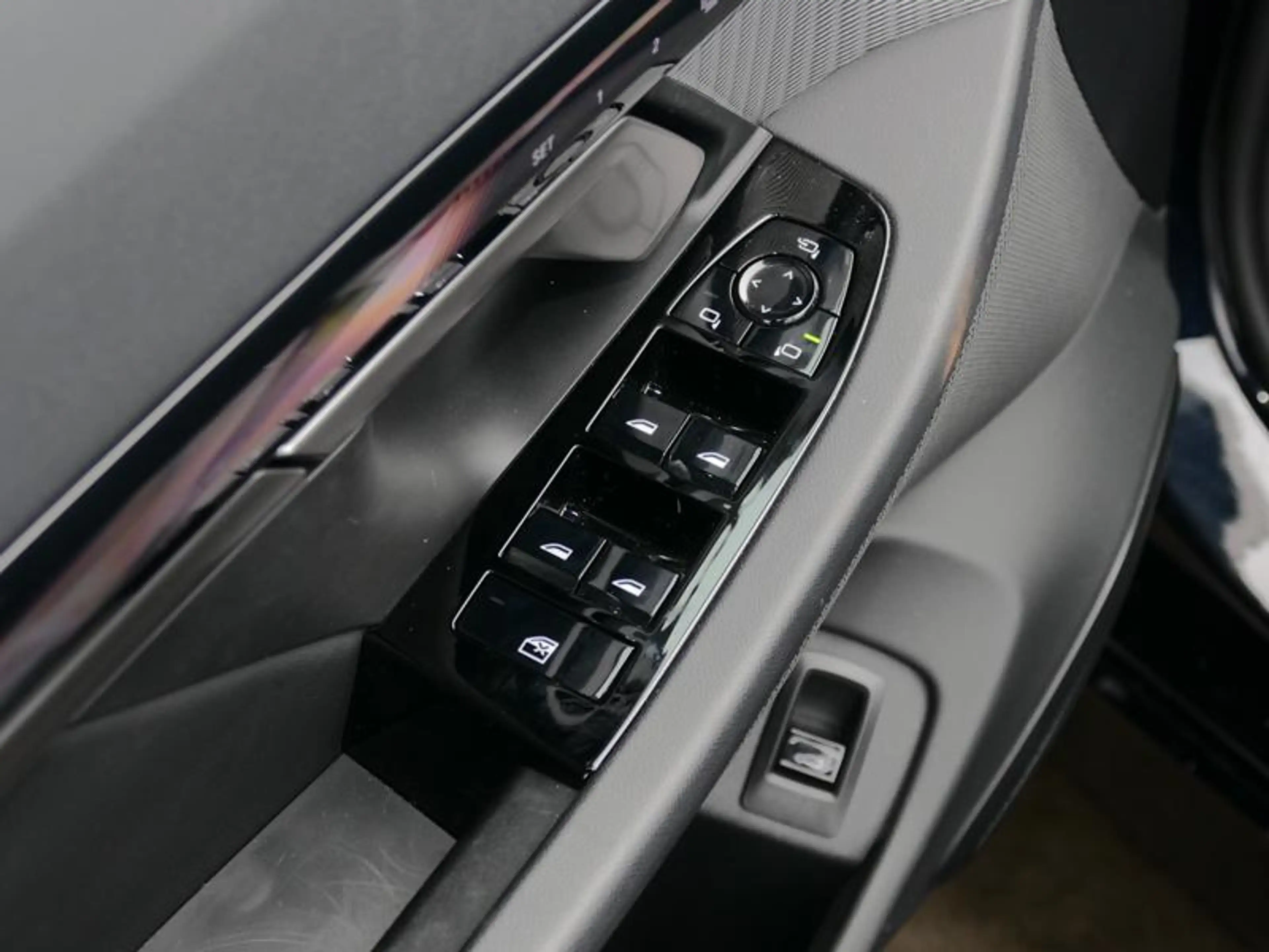 BMW i5 eDrive40 Touring M Sport PRO | PANO | — photo 13