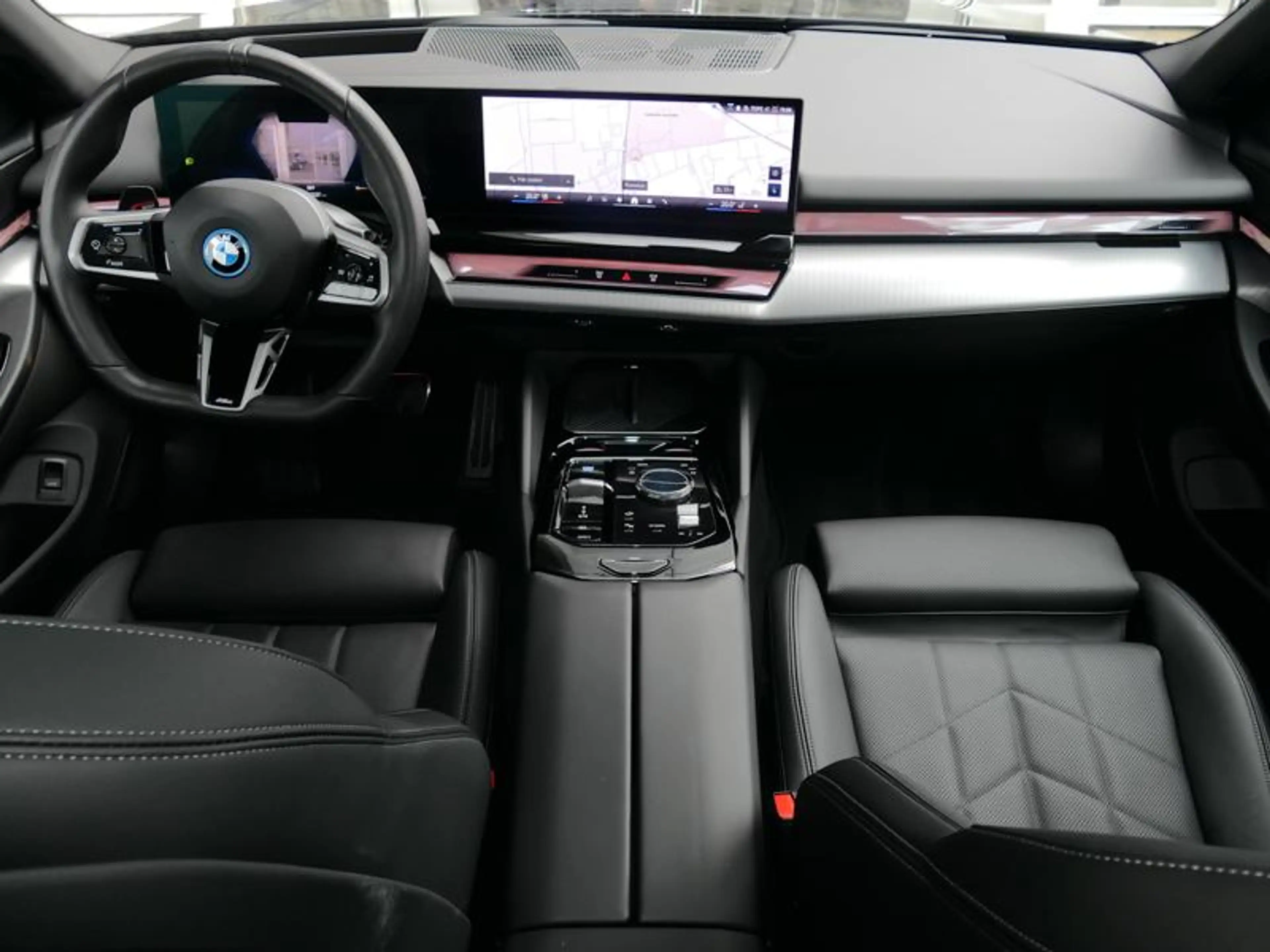 BMW i5 eDrive40 Touring M Sport PRO | PANO | — photo 7