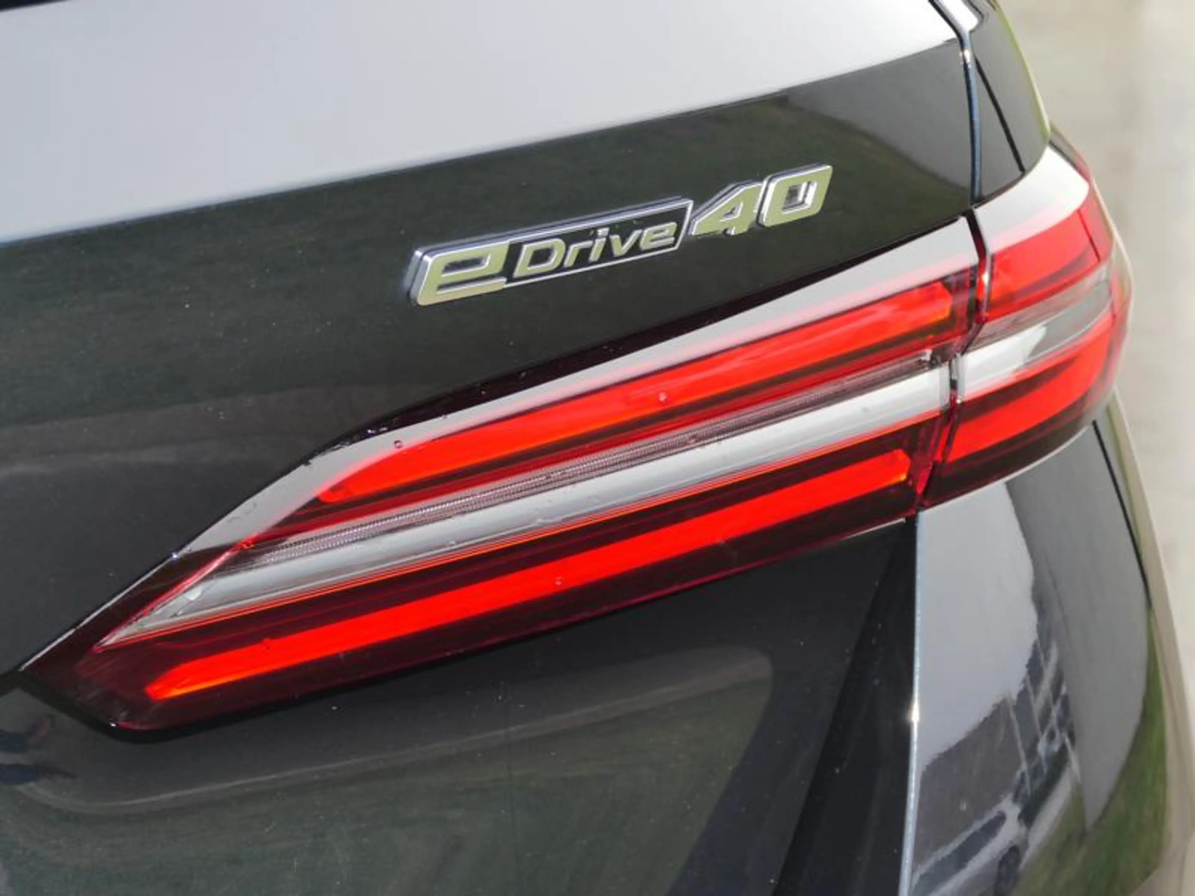 BMW i5 eDrive40 Touring M Sport PRO | PANO | — photo 12