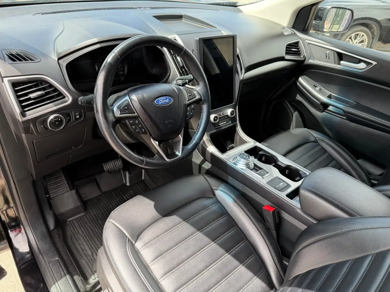 Ford Edge photo Ford Edge