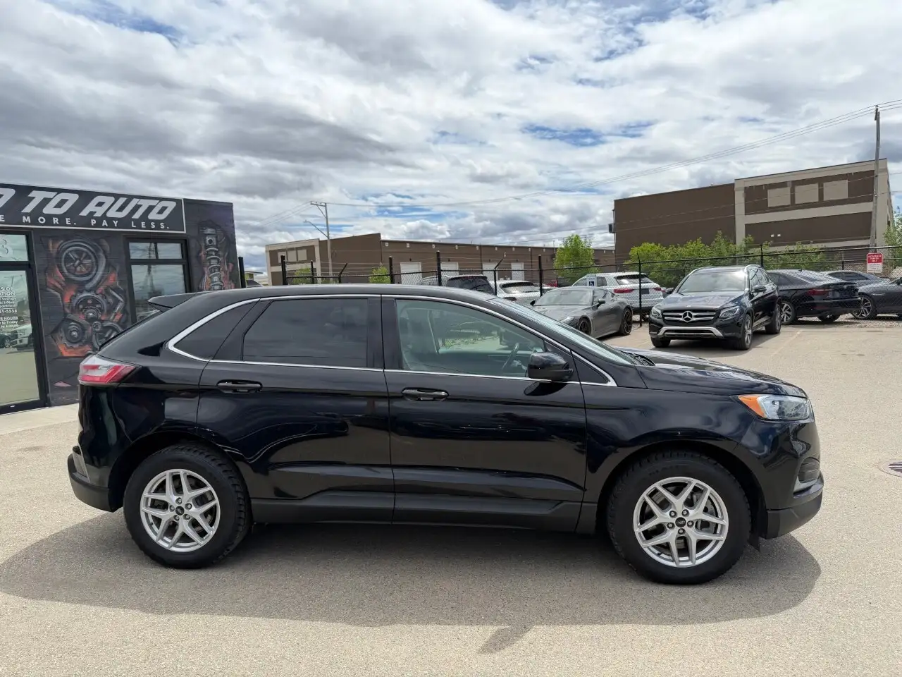 Ford Edge photo Ford Edge