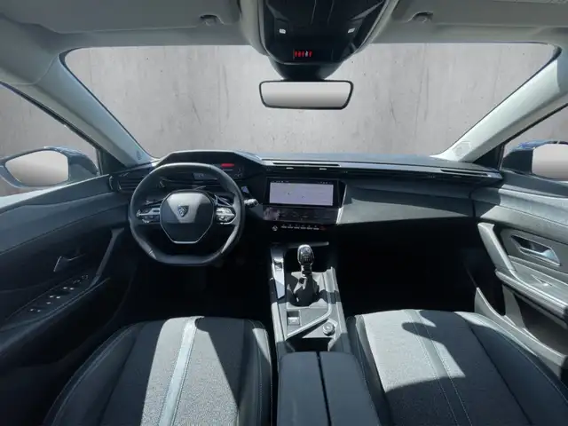 Peugeot 308 SW view 12