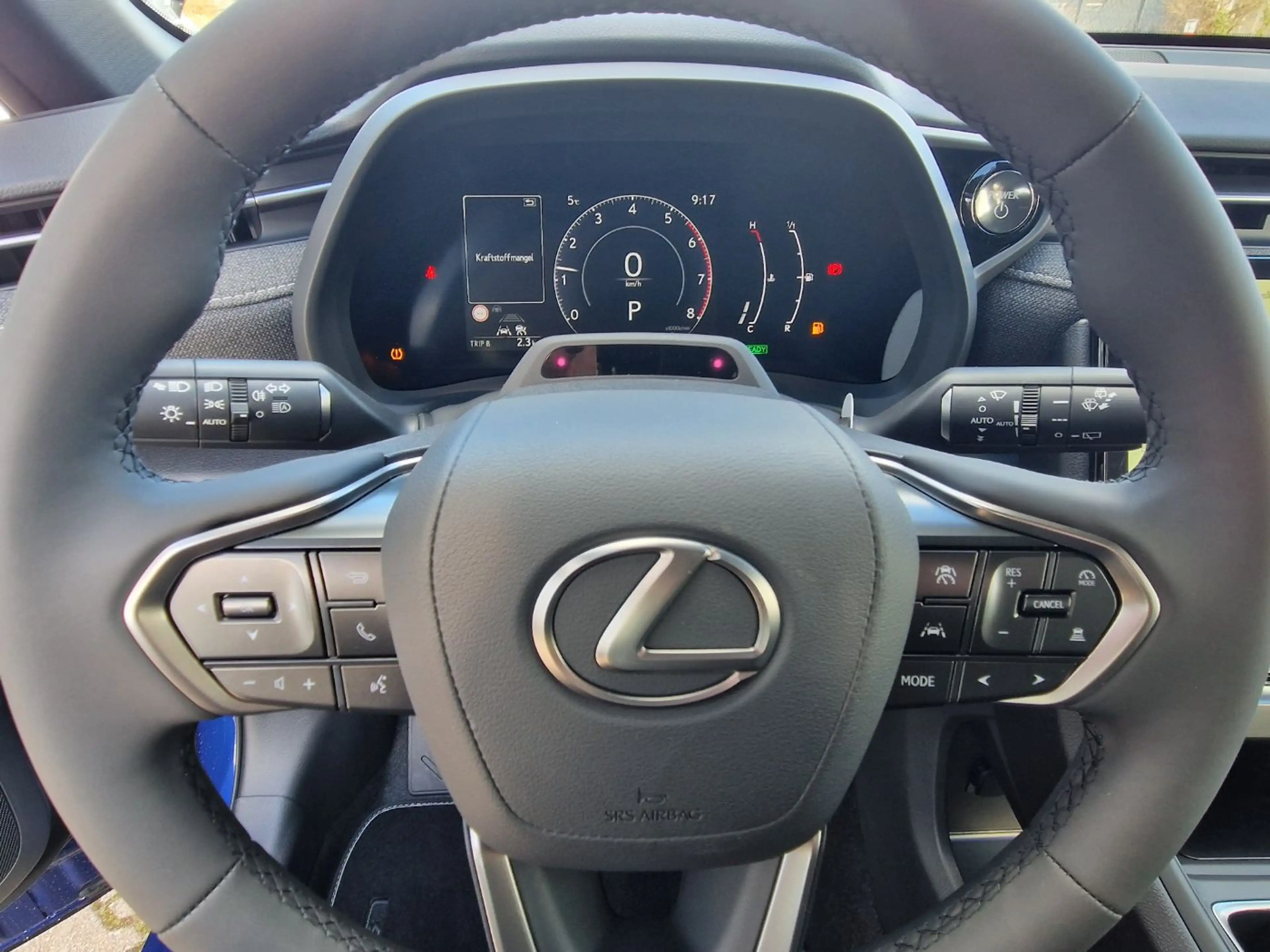 Lexus LBX 1,5 FWD Komfort Paket Kamera Keyless SHZ — photo 11