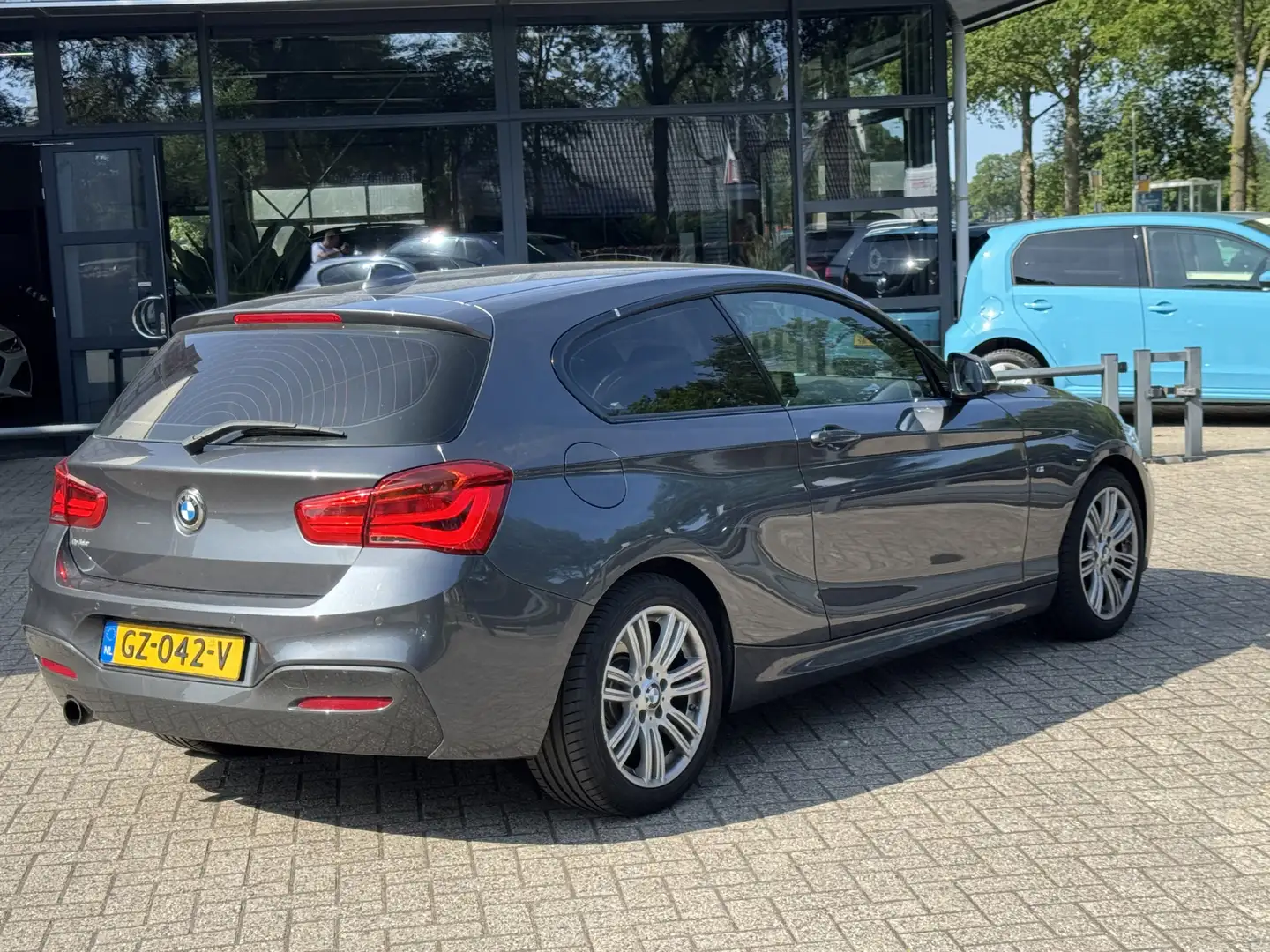 BMW 116 1-serie 116i M Sport Edition Climate control/Navig Grau - 2