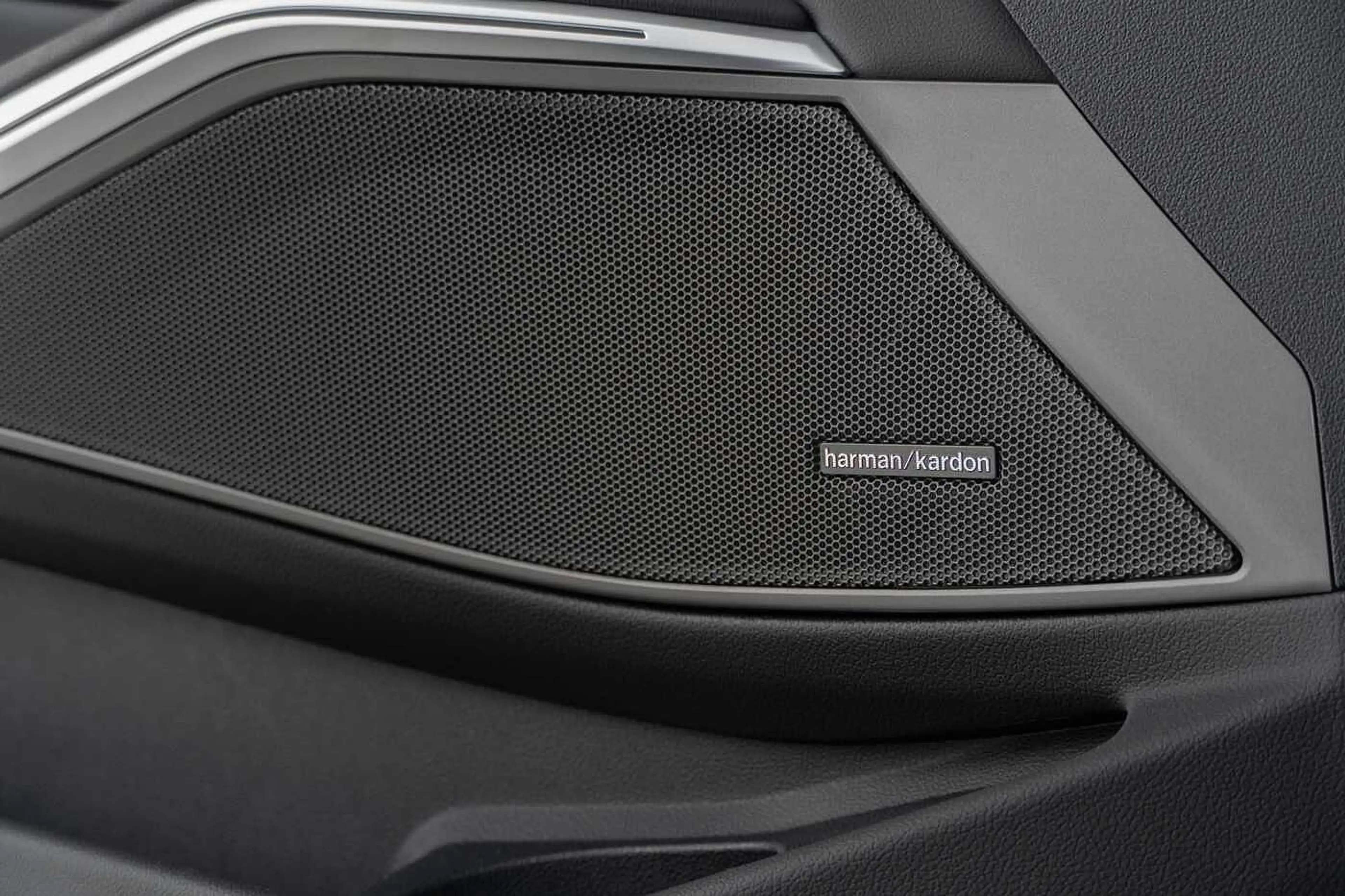 BMW M3 TOURING xDrive Competition — photo 15