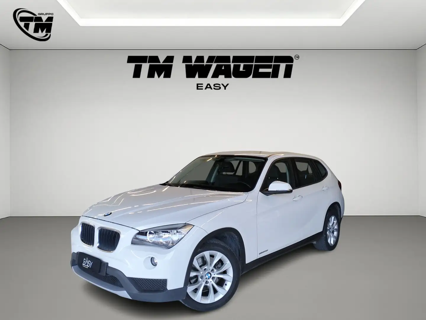 BMW X1 sdrive16d xLine - NEOPATENTATI Weiß - 1