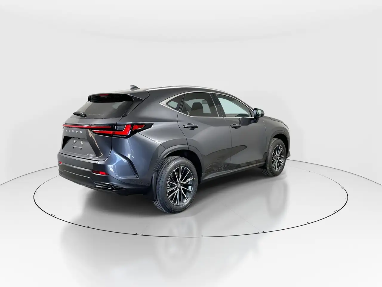 Lexus NX снимка Lexus NX
