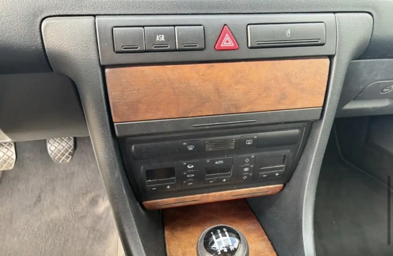 Audi A6 2.4, foto 10